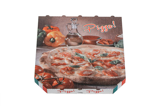 Auf dem Bild ist ein weißer 30er Pizzakarton in der Größe 30 x 30 x 3cm in der Draufsicht zu sehen. Aufgedruckt ist ein Stimmungsbild einer Pizza mit Tomaten, Käse und Basilikum. Um die Pizza herum sind Paprika, Öl, Tomaten und Basilikum zu erkennen. Ebenfalls aufgedruckt ist der Schriftzug: "Pizza" in roter Schrift. Vertrieben durch die Malik Verpackungen GmbH Hanau