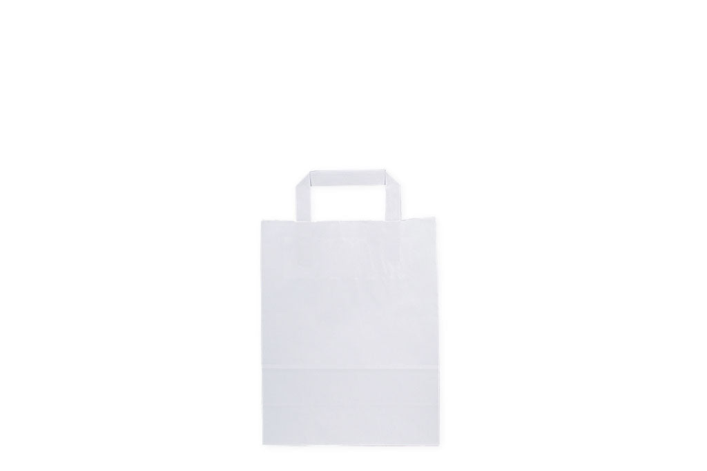 Das Bild zeigt eine Papiertragetasche in der Frontalansicht vertrieben von der Malik Verpackungen GmbH Hanau. Die Papier-Tragetasche ist in weiß und unbedruckt. Die Größe der Papiertragetasche ist 22x10x28cm. Fotograf: Detlev Steinhilber (detis.pix)
