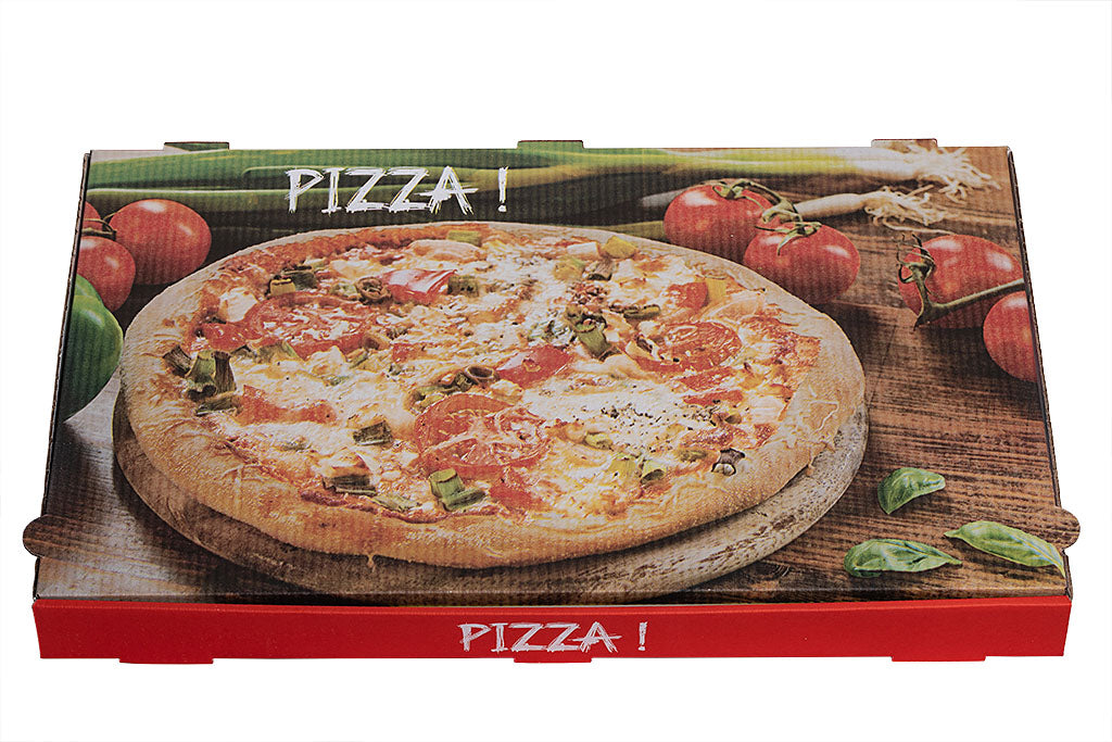 Auf dem Bild ist ein weißer 60er Pizzakarton in der Größe 60 x 40 x 5 cm in der Draufsicht zu sehen. Aufgedruckt ist ein Stimmungsbild einer Pizza mit Tomaten, Champignons, Pepperoni und Käse. Ein Schriftzug mit dem Wort: "Pizza!" ist in weißer Schrift zu sehen. Vertrieben durch die Malik Verpackungen GmbH Hanau
